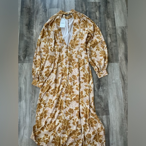 NWT ZARA Long Sleeve Open Back Floral A-line Midi Dress. Size L Blogger Favorite - Picture 5 of 5